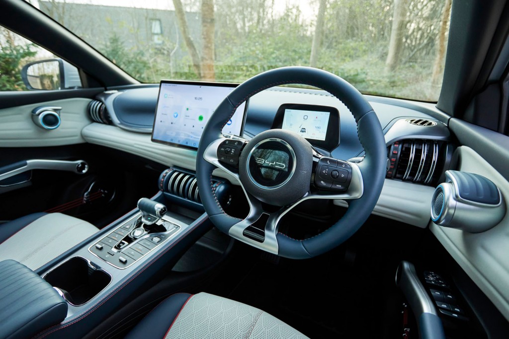 byd atto 3 interior